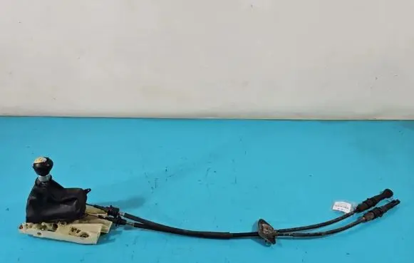 Gear shift cable linkage