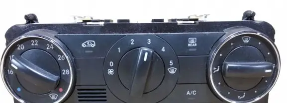 Mercedes-Benz B W245 Tailgate/trunk/boot open switch 1698301985