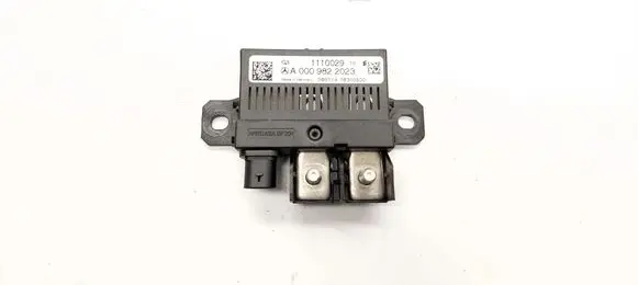 Mercedes-Benz E W212 Other relay A0009822023