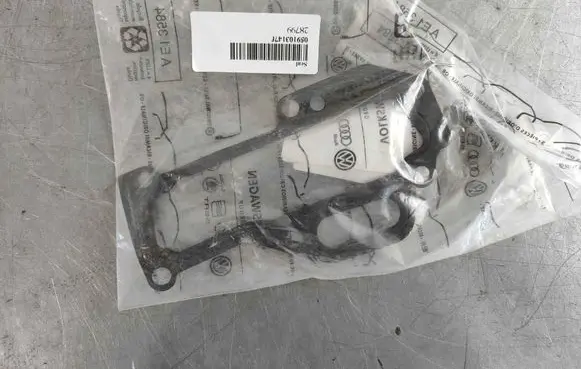 Volkswagen Touareg II other engine part 059103147F