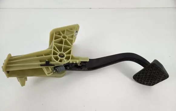 BMW X3 F25 Brake pedal 6787363