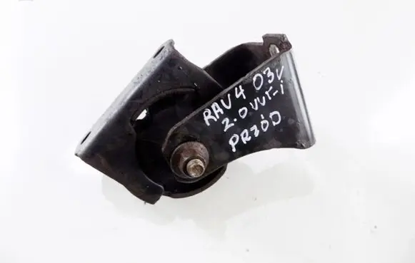 Toyota RAV 4 (XA20) Engine mount bracket