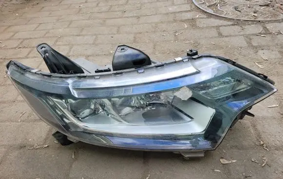 Mitsubishi Outlander Headlight/headlamp