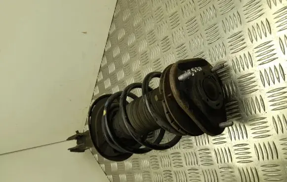 Toyota Auris E180 Front shock absorber with coil spring 008