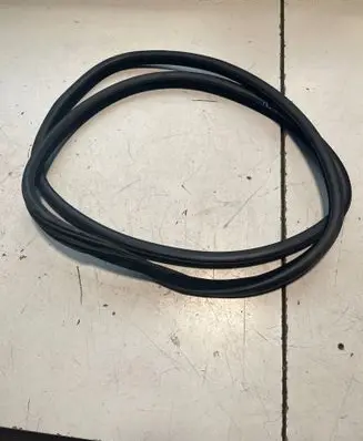 BMW 5 F10 F11 Rear door rubber seal (on body) 
