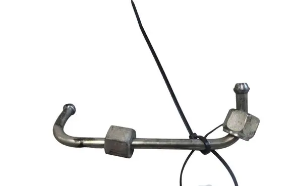 Opel Astra J Fuel injector supply line/pipe 