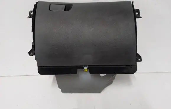 Renault Megane IV Glove box 685000238R