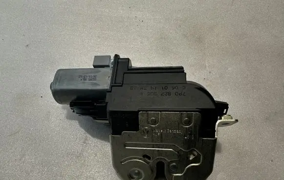 Tailgate/trunk/boot lock/catch/latch