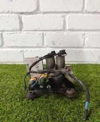 Mercedes-Benz GL X166 Active stabilizer control/valve assembly A1663201158
