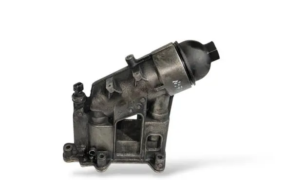 BMW 3 E90 E91 Oil filter mounting bracket 7797392 11427797392 7802114