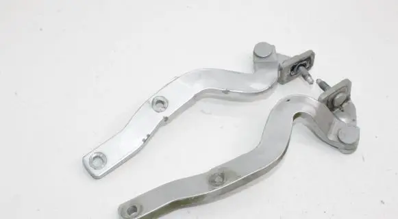 Audi TT TTS Mk2 Tailgate/trunk/boot hinge 8J8827299A 8J8827300A
