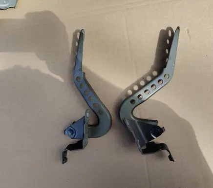 Citroen C1 Engine bonnet/hood hinges