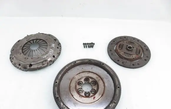 Volkswagen Golf IV Flywheel C0702510 1878043141 3082231031