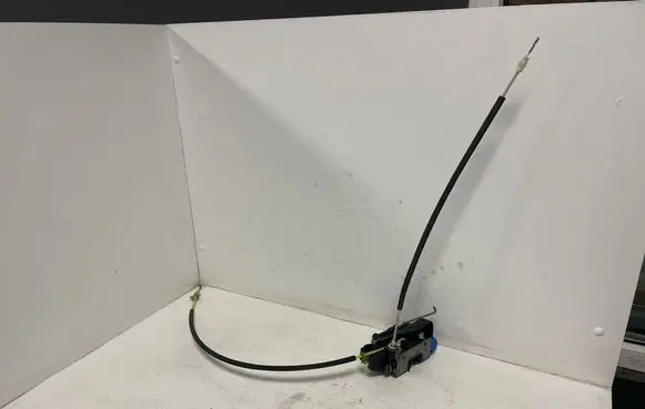 Audi A4 S4 B5 8D Rear door lock 8D0839016A