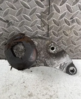 Audi A6 S6 C6 4F Engine mounting bracket 4F0199343F
