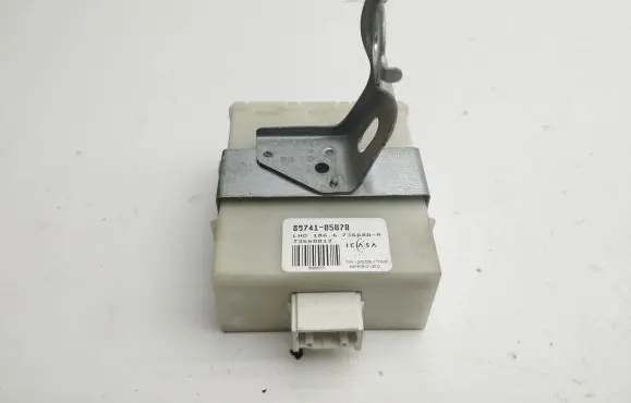 Toyota Avensis T250 Door central lock control unit/module 8974105070