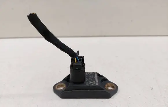 Mercedes-Benz R W251 ESP acceleration yaw rate sensor 0045423518