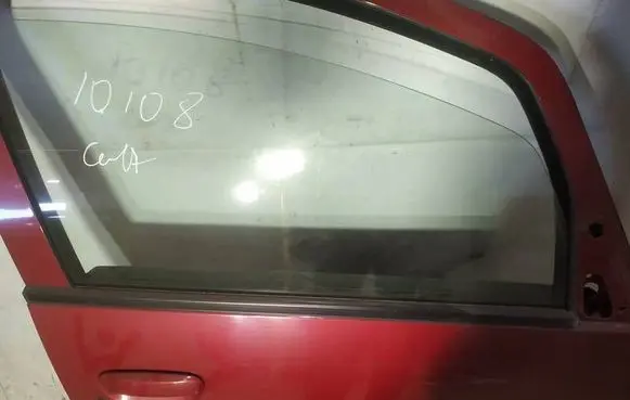 Mitsubishi Colt Front door glass trim molding 