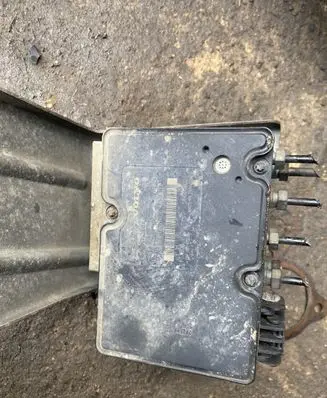 Volvo V70 ABS Pump