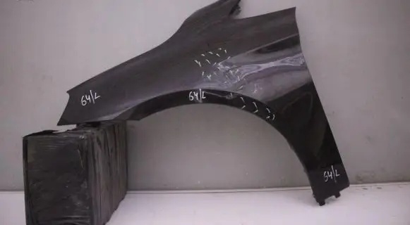 Fender mounting bracket