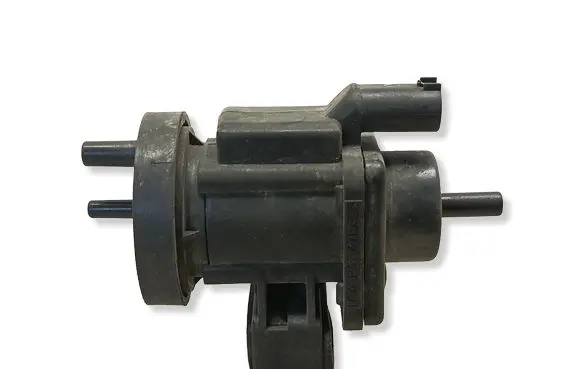 Mercedes-Benz C W203 Turbo solenoid valve A0005450427