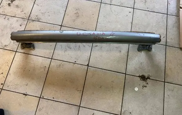 Skoda Octavia Mk2 (1Z) Front bumper support beam 