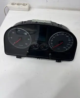 Volkswagen Touran I Speedometer (instrument cluster) A2C53023102 A2C53025660 C0682