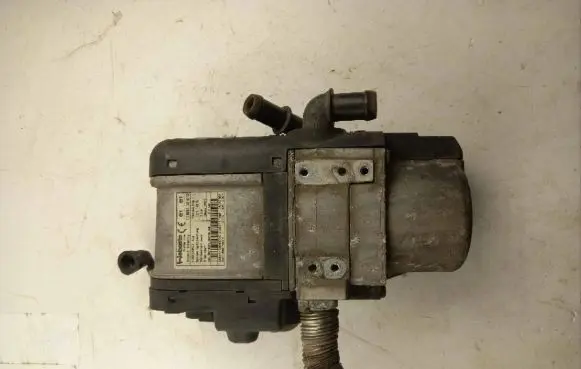 Volkswagen Touran I Auxiliary pre-heater (Webasto) 1K0815065R 9007184H 9008372C