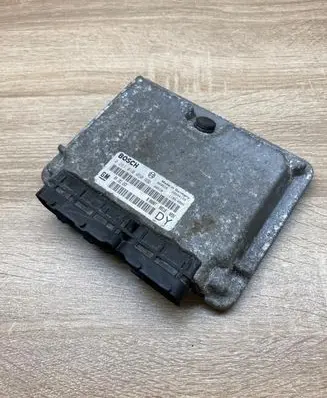 Opel Astra G Engine control unit/module ECU 09181243 0281010050
