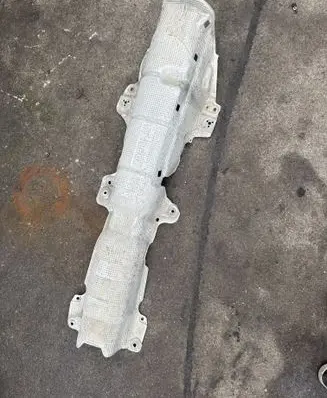 Renault Laguna III Exhaust heat shield 747540001R