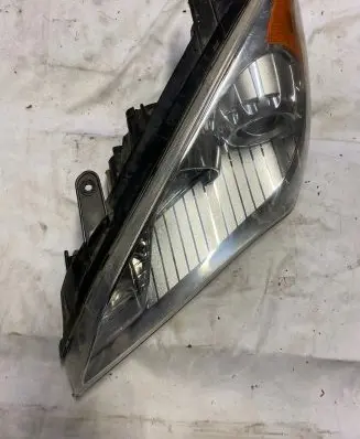 Hyundai Coupe Headlight/headlamp