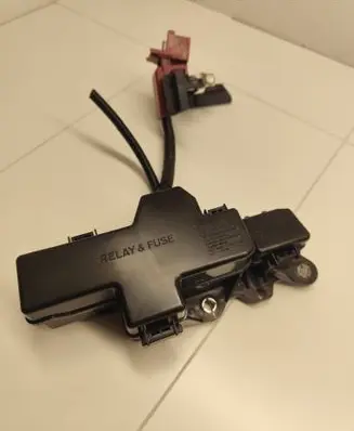 Toyota RAV 4 (XA50) Positive cable (battery) 8266242720