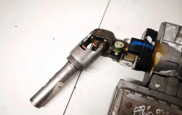Toyota Corolla Verso AR10 Steering column universal joint