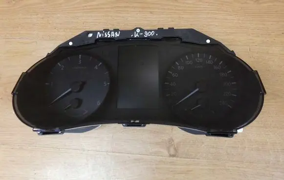 Nissan X-Trail T32 Speedometer (instrument cluster)