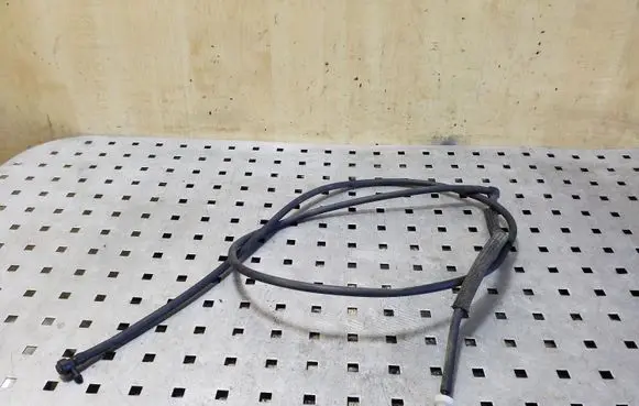 Tesla Model S Windshield washer fluid hose 