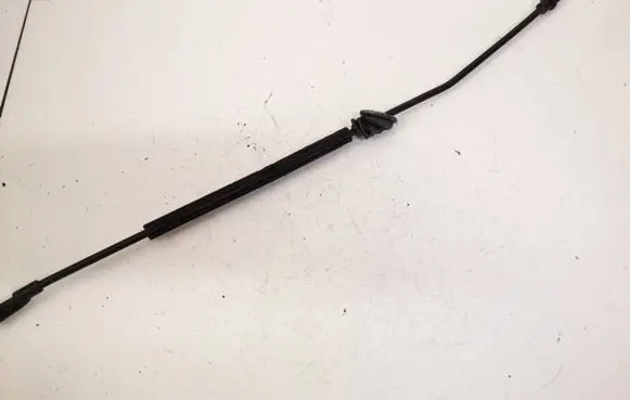 Skoda Octavia Mk2 (1Z) Rear door cable line 