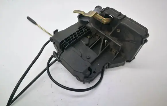 Mercedes-Benz E W211 Coupe door lock (next to the handle) 004137112634