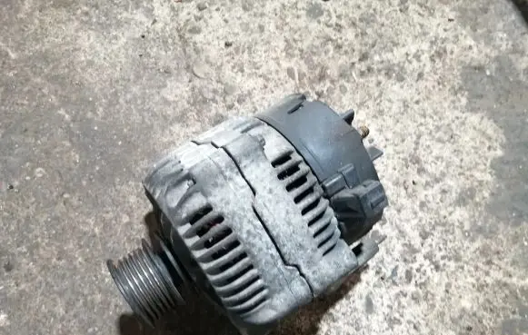 Skoda Octavia Mk1 (1U) Generator/alternator 0281903025H 0123310019