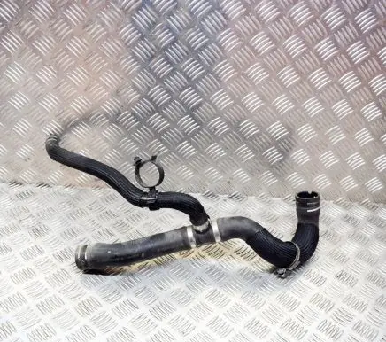 Maserati Quattroporte Engine coolant pipe/hose