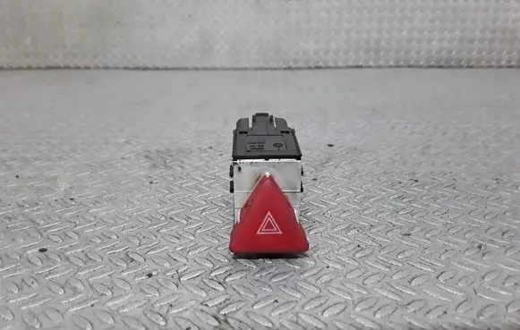 Volkswagen PASSAT B6 Hazard light switch 3C0953509
