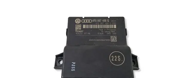 Audi A6 S6 C6 4F Gateway control module 4F0907468G