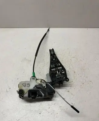 Opel Insignia A Front door lock 13503802