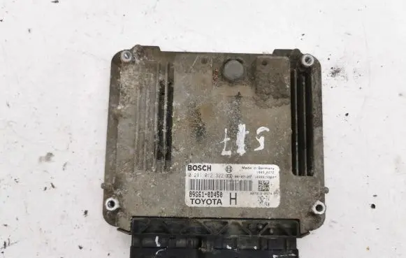 Toyota Yaris Engine control unit/module 0281012322 896610D450