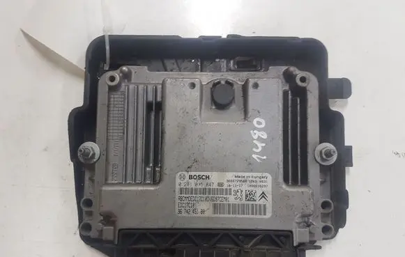 Citroen DS3 Engine control unit/module 9674245180 EDC17C10 631332