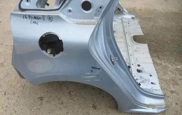 Citroen C4 II Picasso Rear quarter panel 