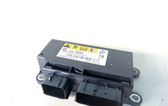Opel Insignia A Airbag control unit/module 13583431