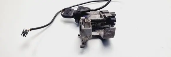 Volkswagen PASSAT B4 Ignition lock 357905851 1H953254A