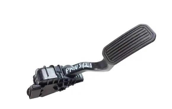 Toyota Prius (XW20) Accelerator throttle pedal 7812047050 1988003200