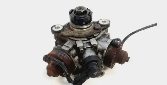 Volvo XC60 Fuel injection high pressure pump 31272896