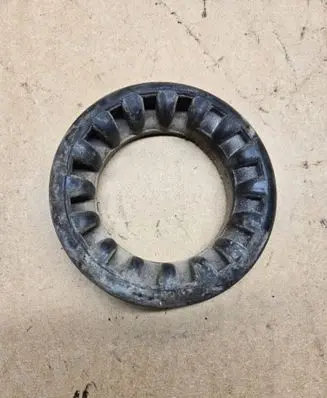 Ford Galaxy Rear coil spring rubber mount 98AG5599